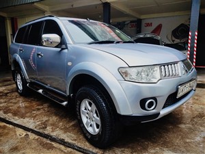 Mitsubishi Montero Sports for rent