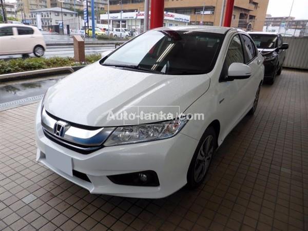 HONDA GRACE HYBRID FOR RENT