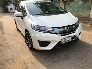 HONDA FIT GP5 FOR RENT