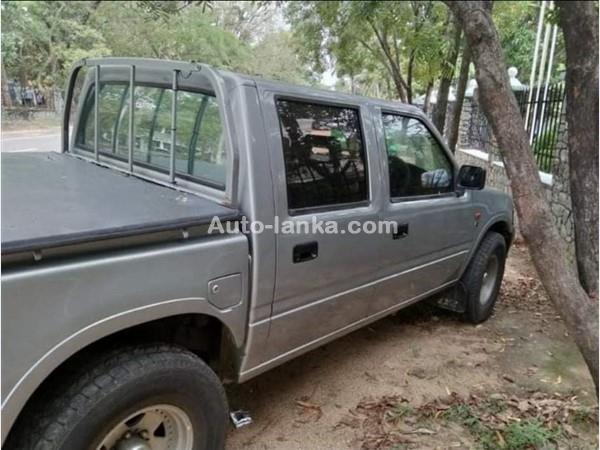 ISUZU DOUBLE CAB AVAILABLE FOR RENT