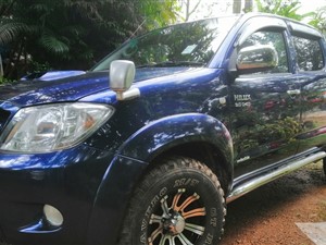 Rent for toyota hilux auto duble cab