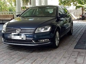 VOLKSWAGEN PASSAT AVAILABLE FOR RENT