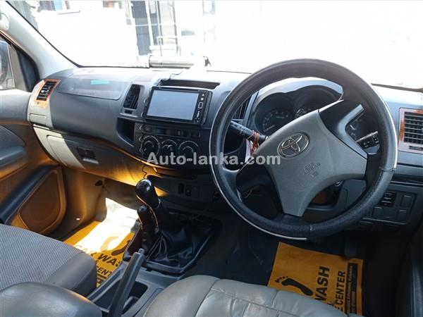 Toyota Hilux 2014 For Rent