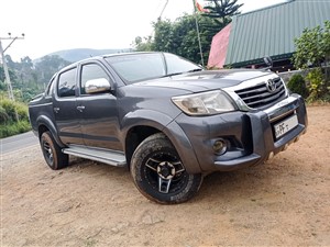 Toyota Hilux 2014 For Rent