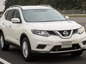 Nissan Xtrail Hybrid for rent