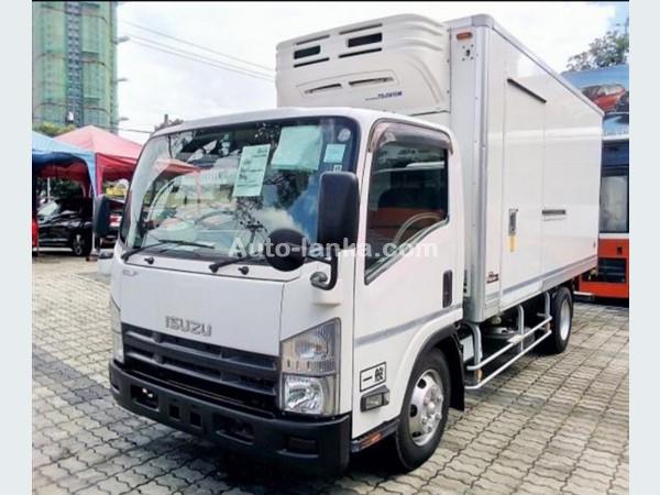 Isuzu freezer truck (ft 16.5) for rent