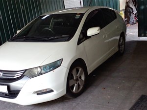 RENT A CAR-HONDA INSIGHT