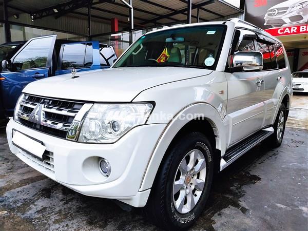 Mitsubishi Montero suv Jeep for rent