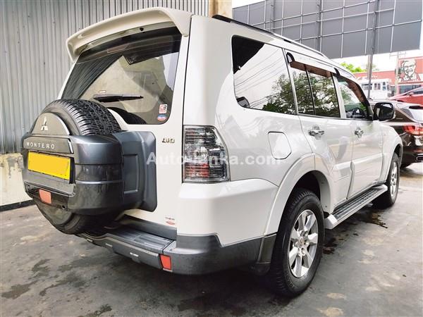 Mitsubishi Montero suv Jeep for rent