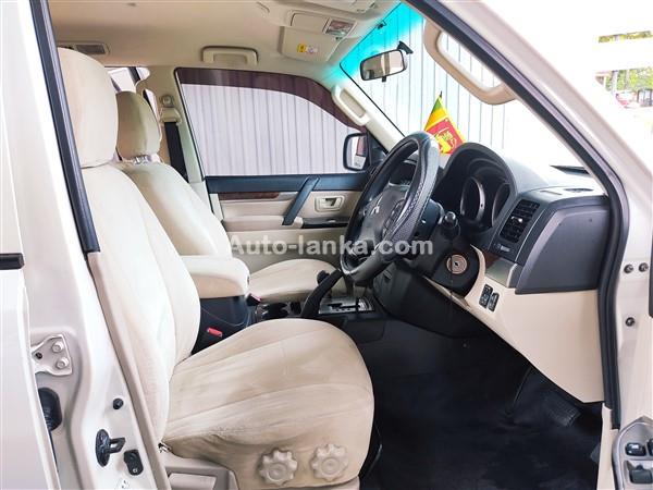 Mitsubishi Montero suv Jeep for rent