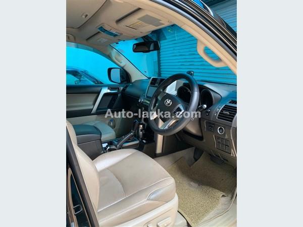 TOYOTA PRADO PETROL JEEP FOR RENT