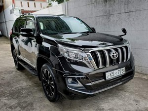 TOYOTA PRADO PETROL JEEP FOR RENT