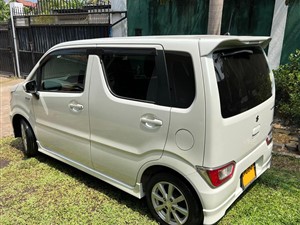 Rent A Car - Suzuki Wagon R