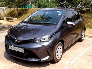 RENT A CAR COLOMBO - TOYOTA VITZ CAR FOR SELF DRIVE