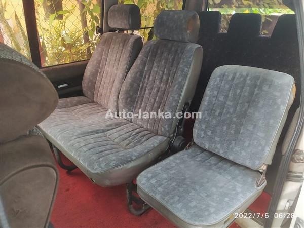 Nissan Vanette C22 Van For Rent