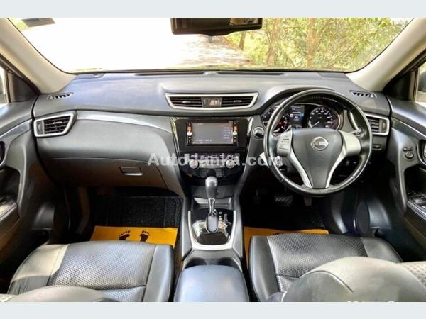 NISSAN Xtrail for rent