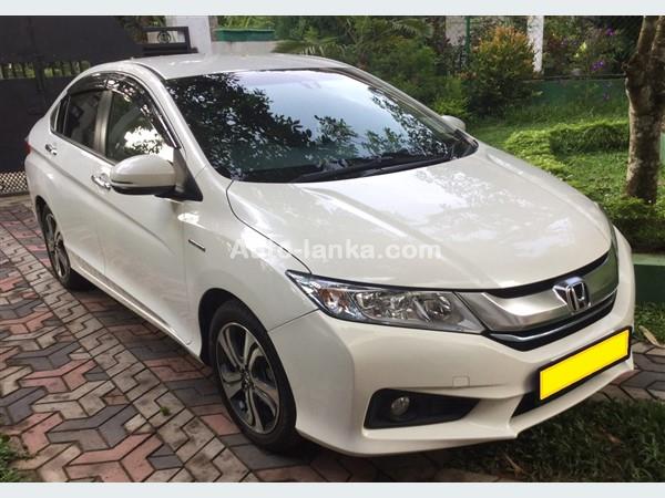 Cars for Rent - self-drive Honda Grace / Toyota Aqua / Prius / Wagon R