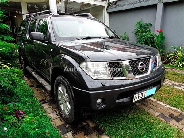 NISSAN NAVARA DOUBLE CAB FOR RENT