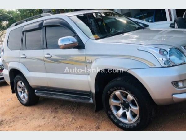 Toyota Land Cruiser jeep for rent - 7 Seater