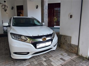 Honda Vezel for Rent