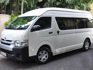 Luxury Van for Rent - Hire in ,Colombo,Kottawa,Maharagama,Dehiwala,Borella, Gampaha,Ganemulla- Rent a Van