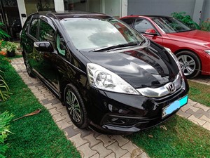 HONDA FIT GP2 FOR RENT