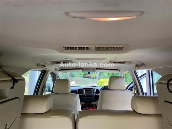 TOYOTA FORTUNER JEEP FOR RENT