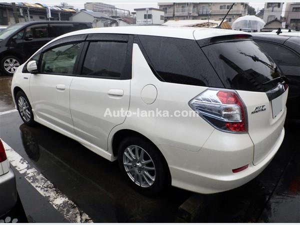 Honda Fit Shuttle for long term rent