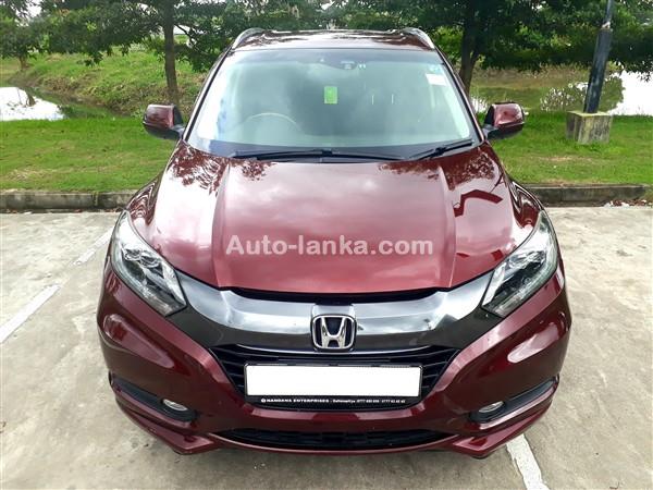 CAR RENTAL - HONDA VEZEL HYBRID SUV