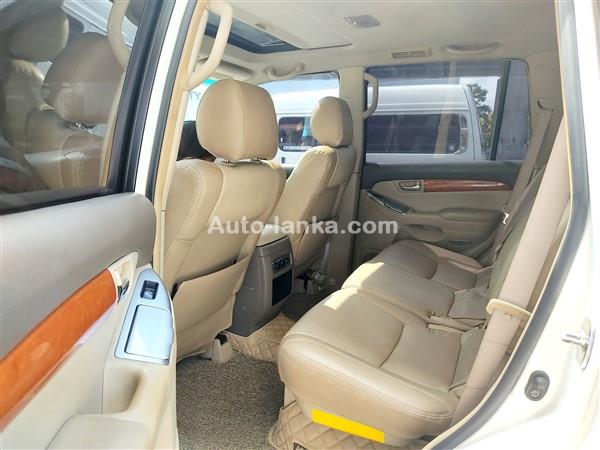 Land crusier prado 120 for rent