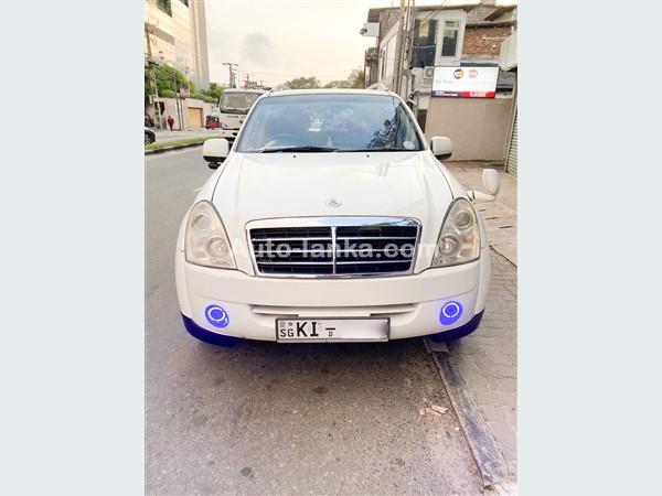 MICRO REXTON JEEP FOR RENT