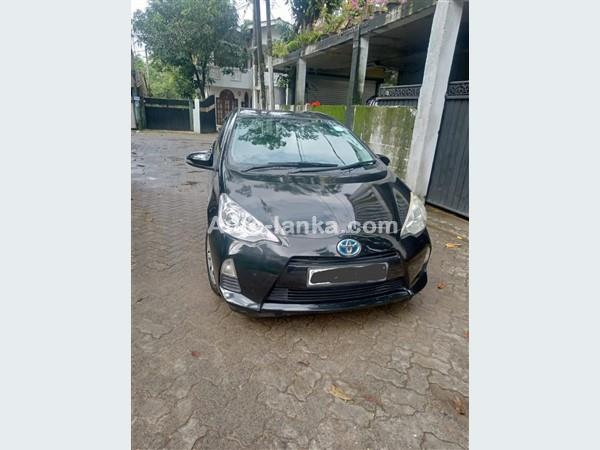 Toyota  Aqua 2018 Reg full option car for rent