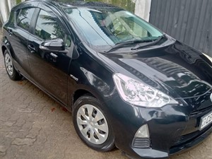Toyota Aqua 2018 Reg full option car for rent
