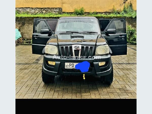 Mahindra scorpio dabele cab for rent