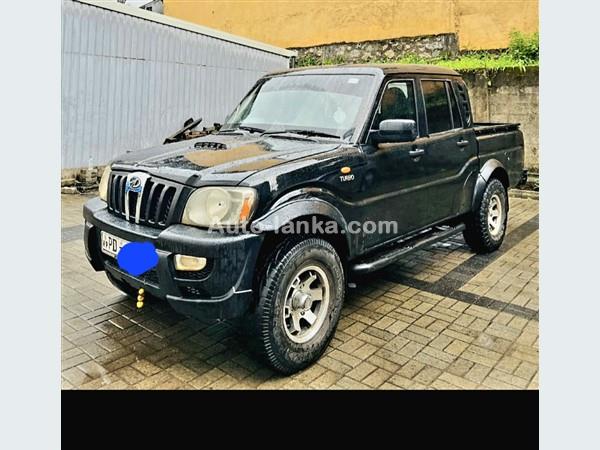 Mahindra scorpio dabele cab for rent