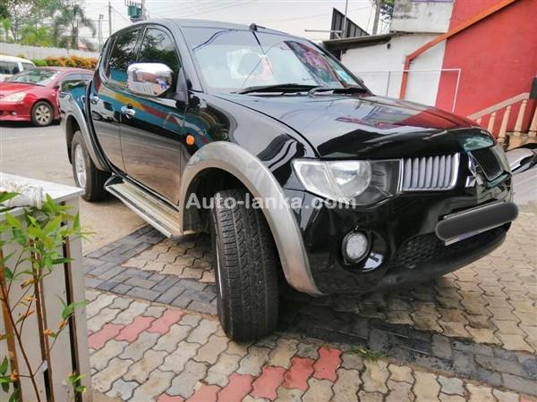 Rent a Car L 200 Cab