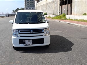 SUZUKI WAGON R FX AVAILABLE FOR RENT