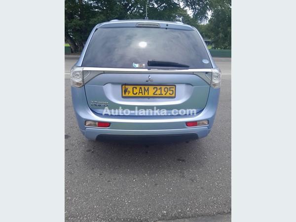 Mitsubishi Outlander PHEV 2013 for long term rent