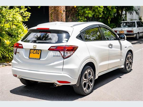 Honda Vezel For Hire