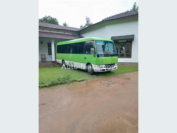 AC Bus for Hire - Fuso Rosa [21-28 Seater]