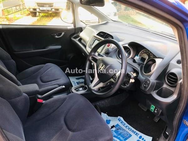 Honda Fit GP1 Hybrid For Rent