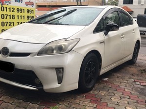 rent a car Toyota Prius