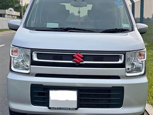 rent a car Suzuki Wagon R