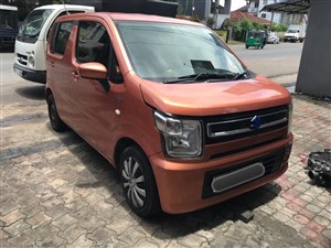 rent a car Suzuki Wagon R