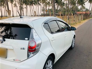 TOYOTA AQUA FOR RENT
