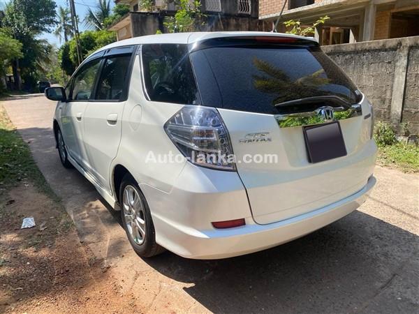 Honda Fit Shuttle for rent