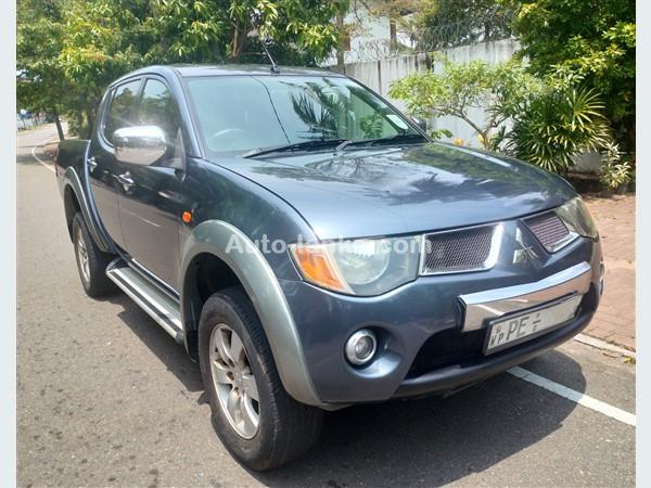 Rent a Car Mitsubishi L200 Double Cab