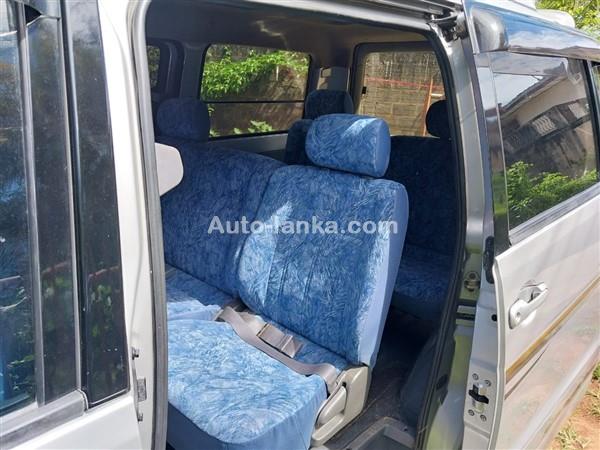 rent a car Noha van
