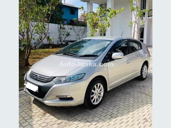 Honda Insight for rent