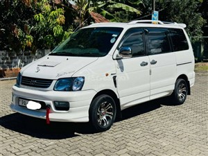 TOYOTA NOHA FOR RENT